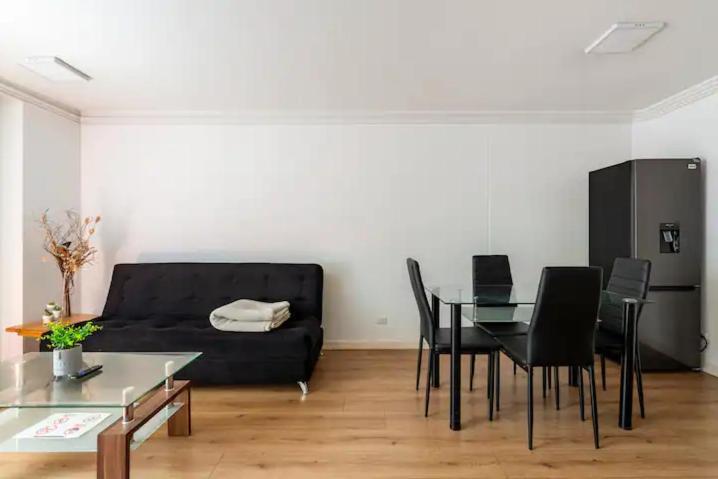 La Carolina Quicentro Shopping Apartment